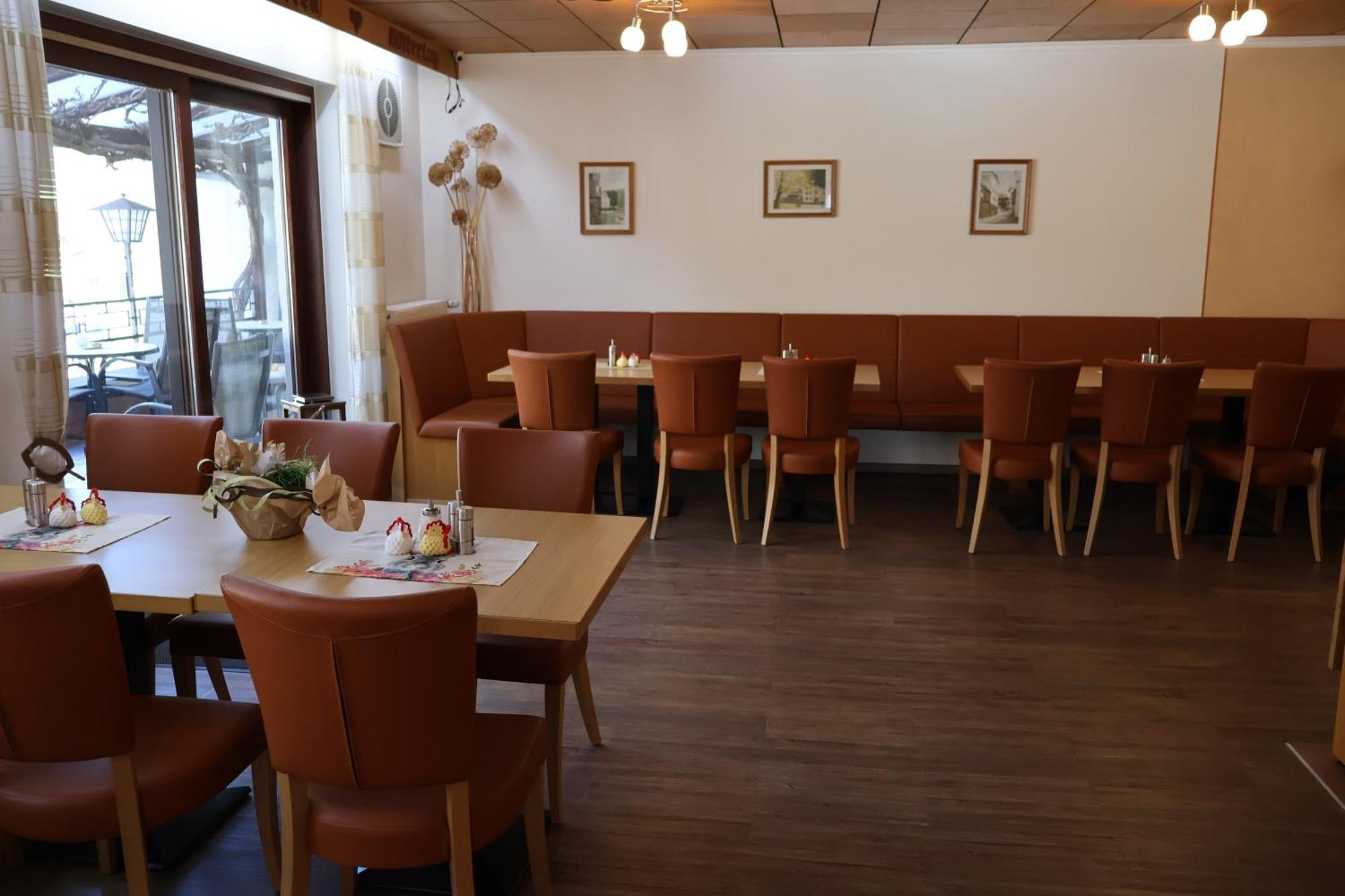 Weinhaus Hirschen Bruttig Hotel Buitenkant foto