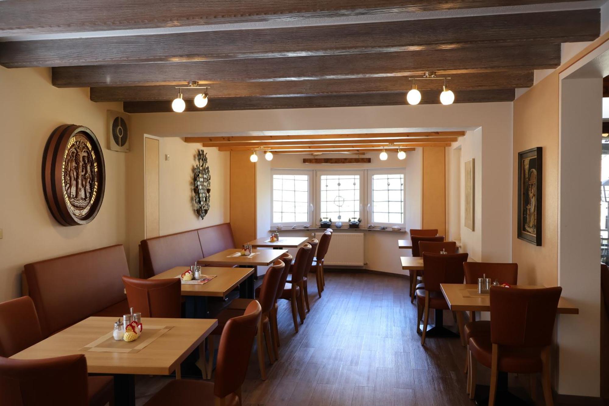 Weinhaus Hirschen Bruttig Hotel Buitenkant foto